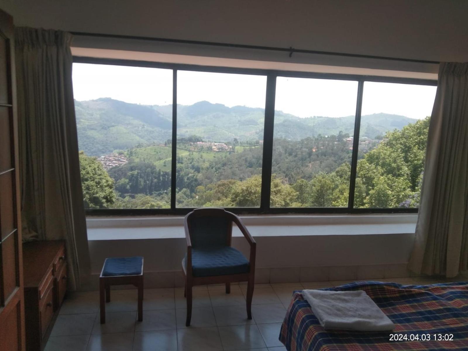 Camellia Heights 1&2 Bed & Breakfast Coonoor Bagian luar foto